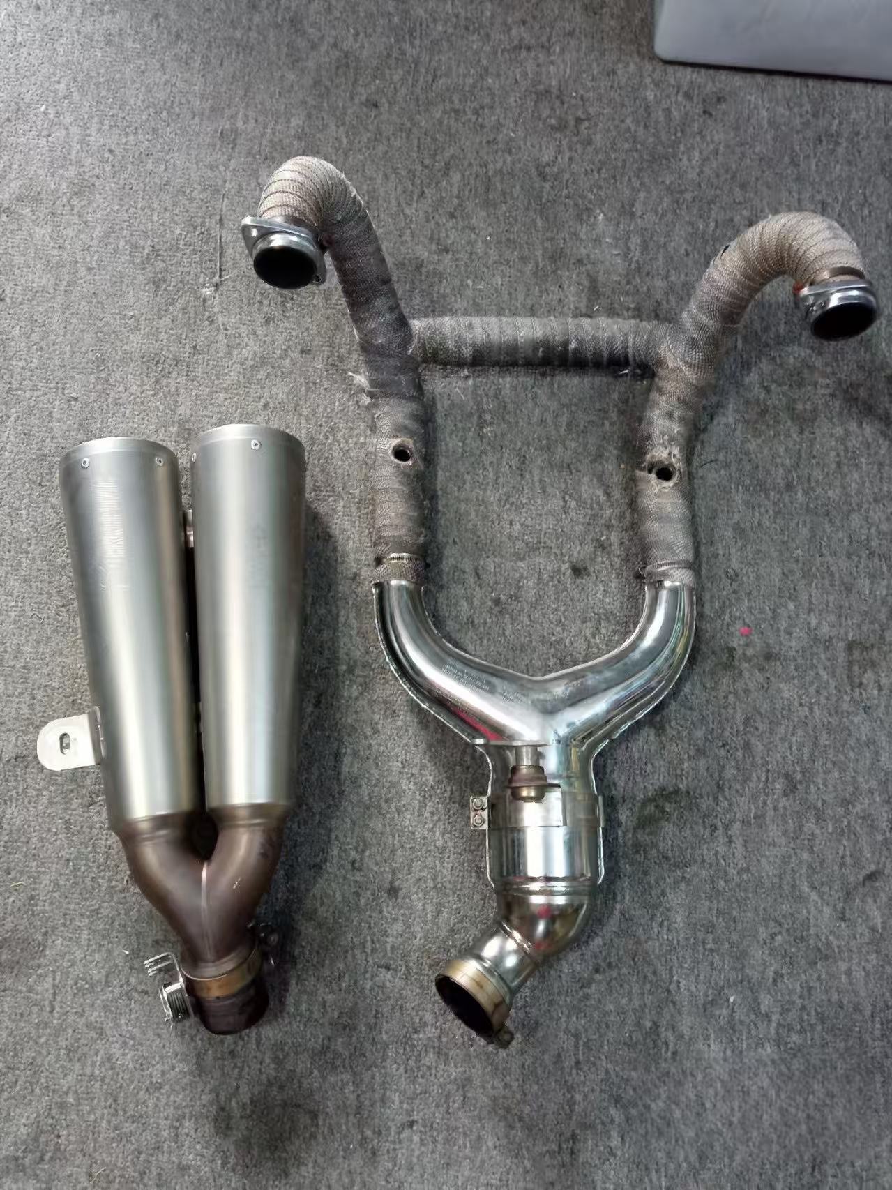 13-16 BMW R nineT K21 R9T Exhaust Silencer Can Rear Muffler Manifold Akrapovic 18518549313 18117716484